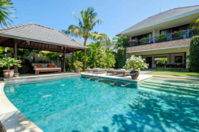 Beachfront Estate Sanur - Eleven Kejora